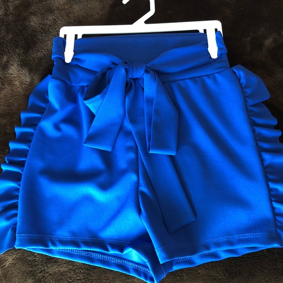 Jaime Ruffle Two Piece Short Set - Picture 5 of 6